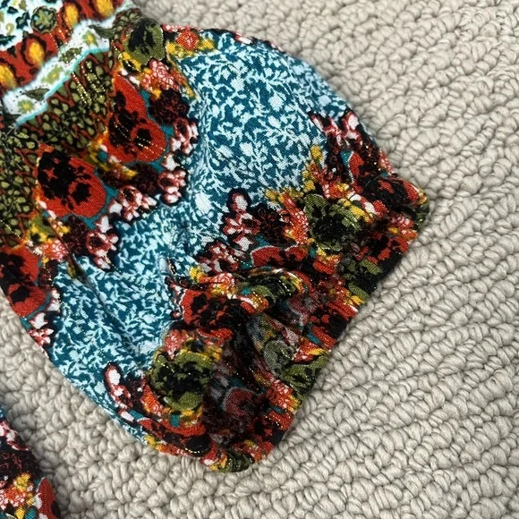 Floral Multicolor Women's boho flowy blouse - Picture 7 of 7